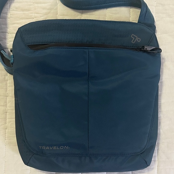 Travelon Blue Crossbody Bag - Picture 2 of 3